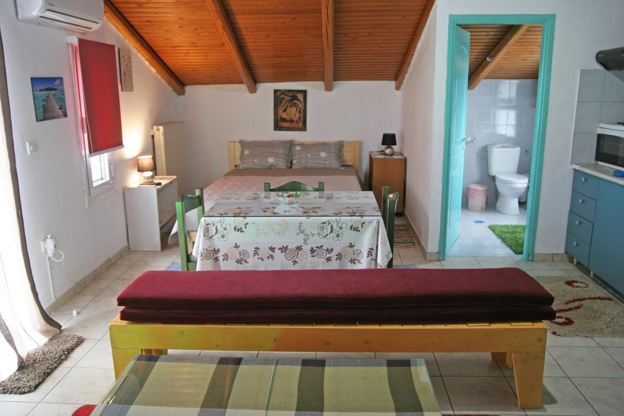 Ρήγας: Όμορφα Στο Μεσολόγγι. Δ2 Appartement Buitenkant foto