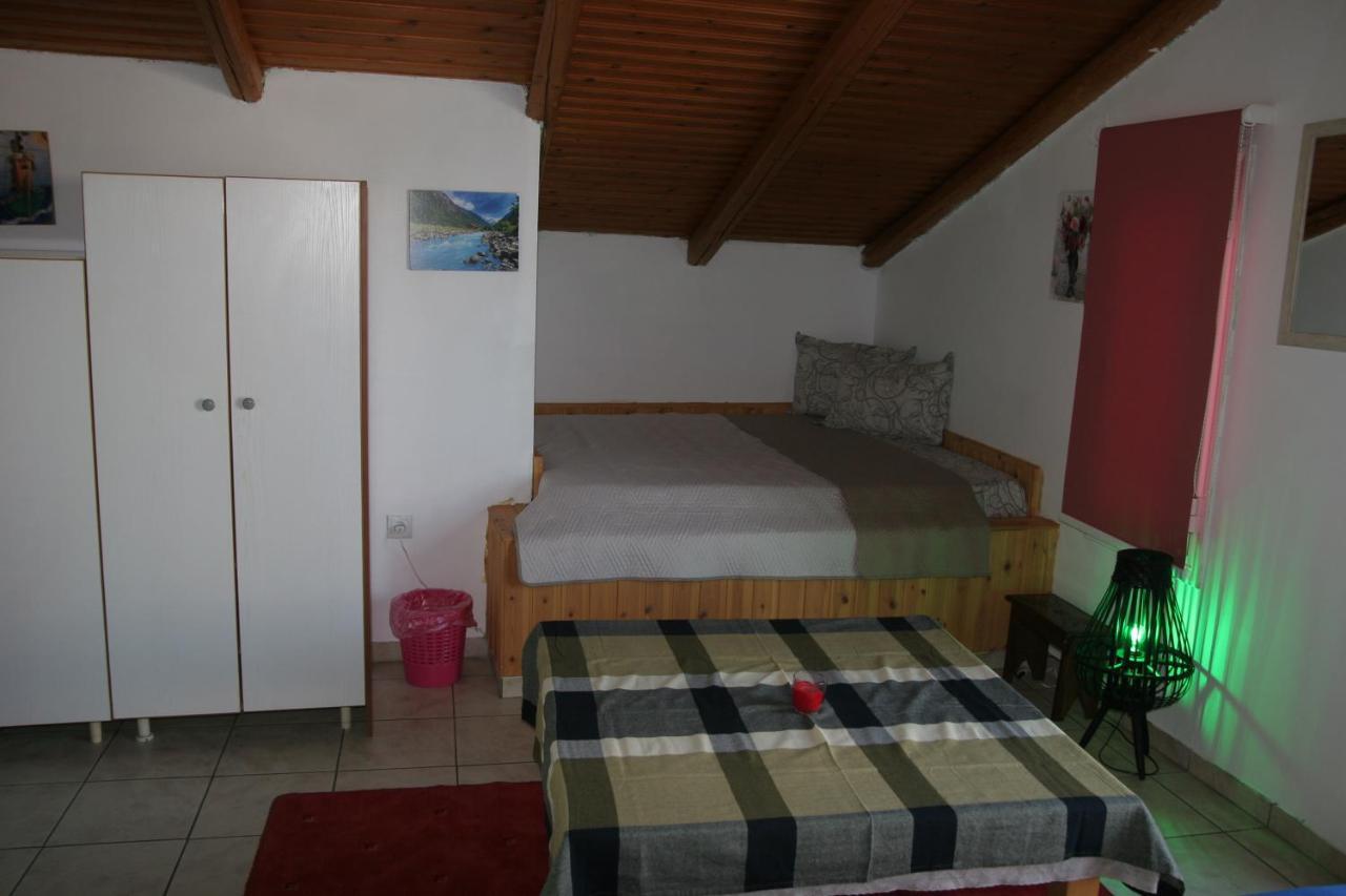 Ρήγας: Όμορφα Στο Μεσολόγγι. Δ2 Appartement Buitenkant foto